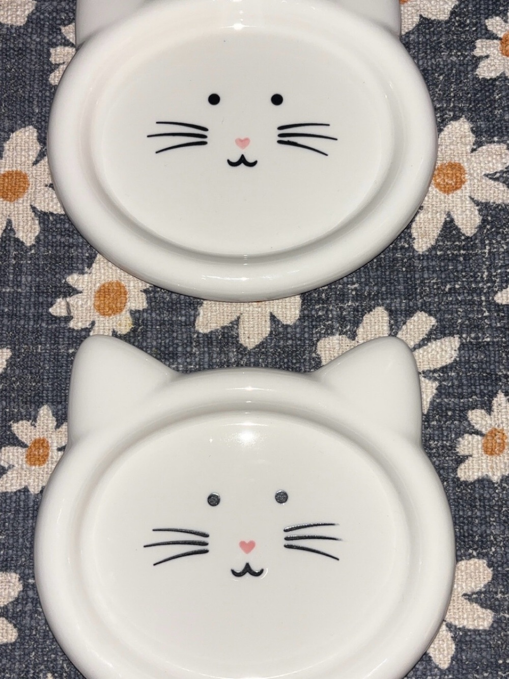 White Ceramic Cat Face Pet Plate - Cute Pink Nose